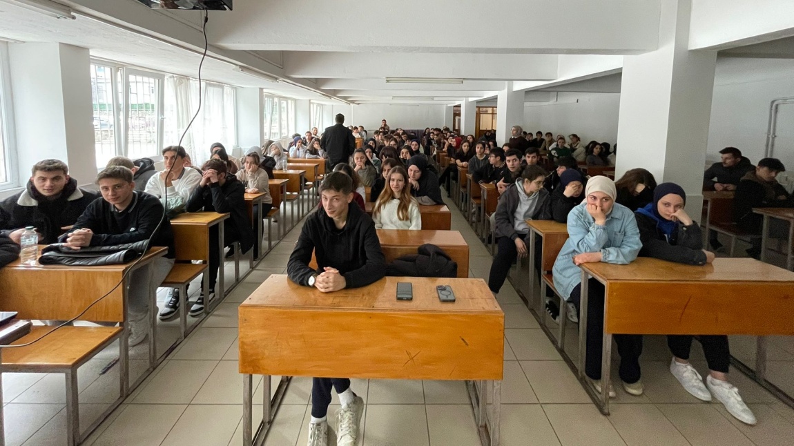 Okulumuzda Hayal Gücü Atölyesi Kurucusu Emre Alettin KESKİN Seminer Verdi